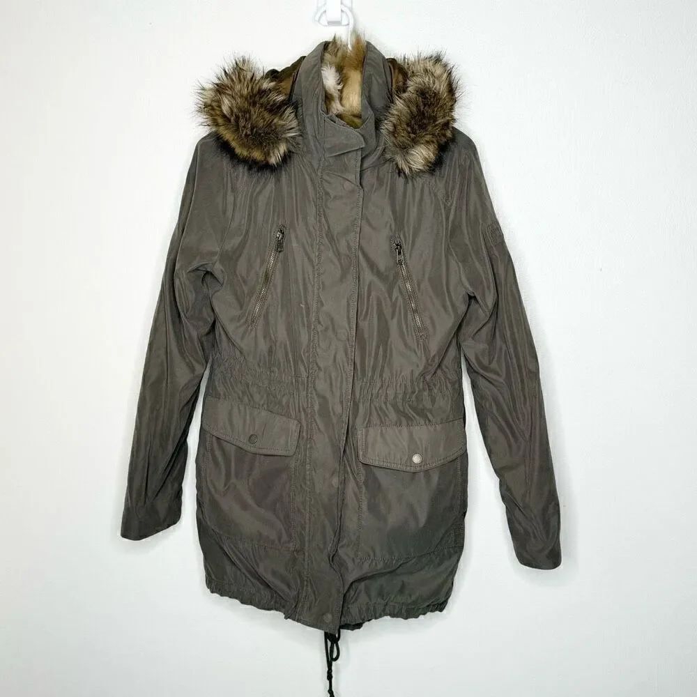 Abercrombie & Fitch Military Inspired Fur Lined Parka - Women’s US S